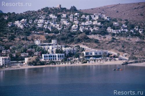 3 S Beach Club 2